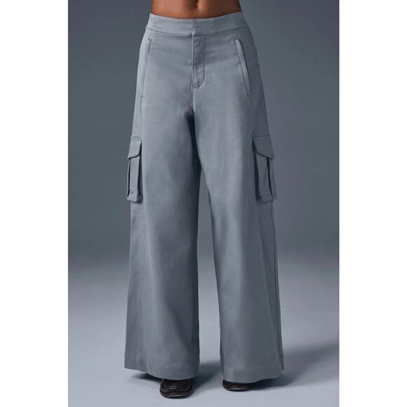 Alo Yoga Show Off Cargo Wide Leg Trouser Regular Length Steel Grey Gray NWOT XS - Picture 11 of 16
